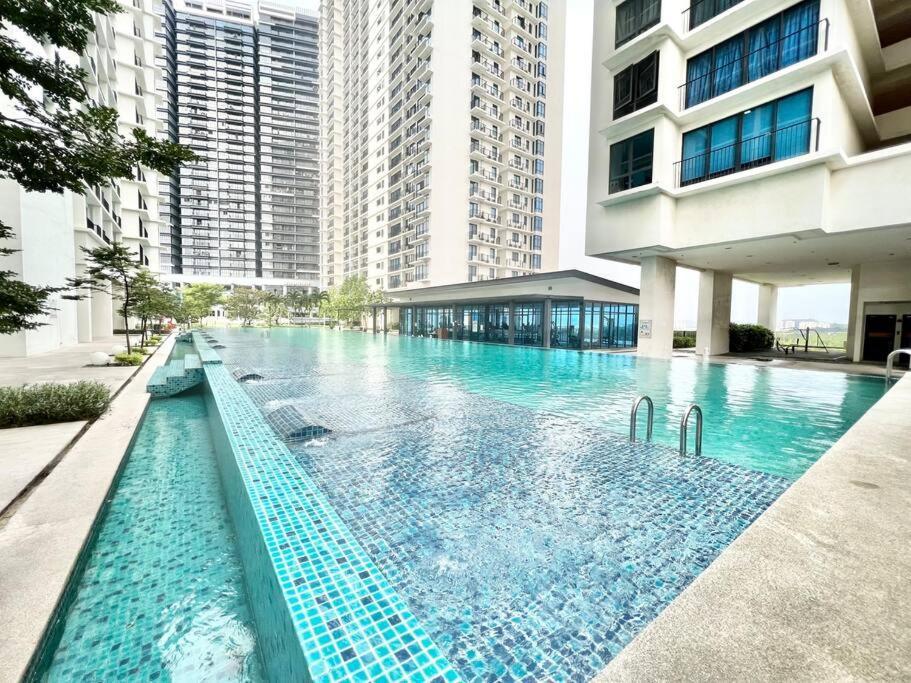 B Setia Alam 1-5 Pax Cozy Home Wifi&Tv Studio 3 Beds Trefoil Shah Alam Exterior foto